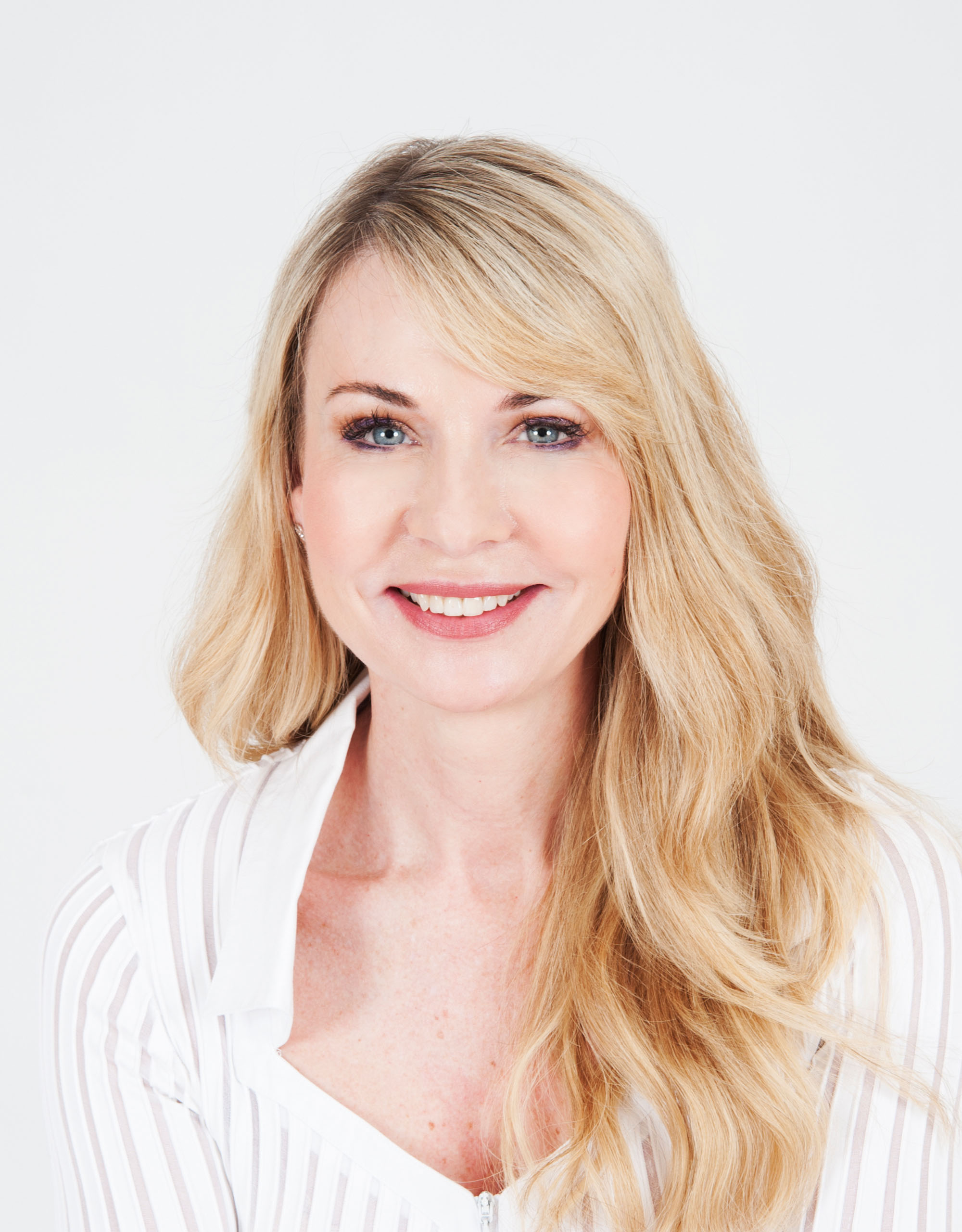 Miss Anne Henderson, Consultant Gynecologist and British Menopause Advanced Specialist