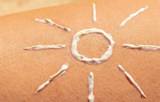 Using sun cream to protect your skin for good sun safety