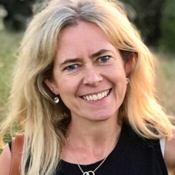 Dr. Arabella Staniforth, a Private GP in Kent focusing on women’s health and preventative care, smiling in a portrait.