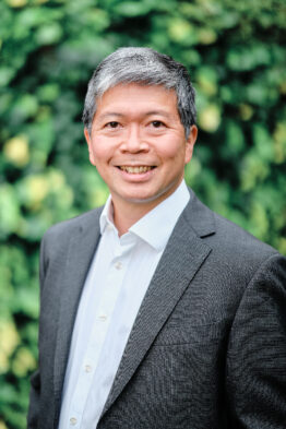 Tuck-Kay Loke qualified from St Mary’s Hospital Medical School in 1995.