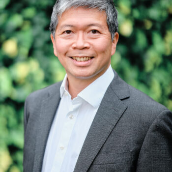 Tuck-Kay Loke qualified from St Mary’s Hospital Medical School in 1995.